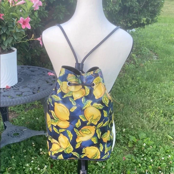 ๐๐๐๐๐Gorgeous patricia nash Lemon Print Drawstring Backpack navy blue . - Picture 1 of 14